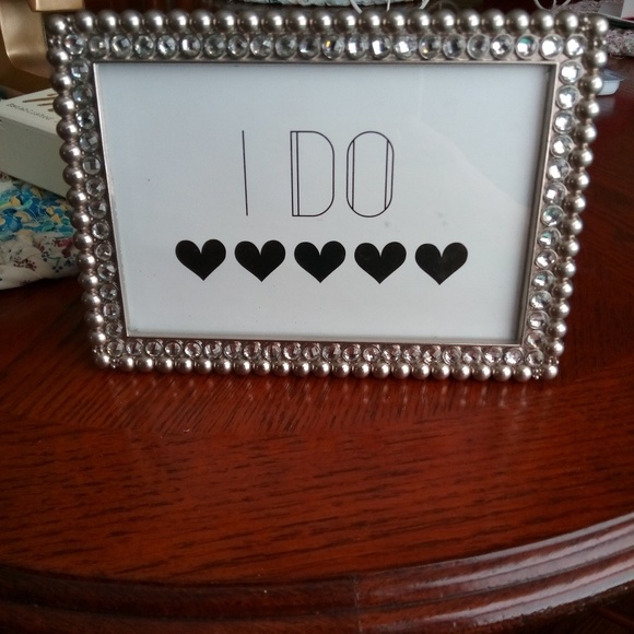 Picture frames - Picture 1 of 2